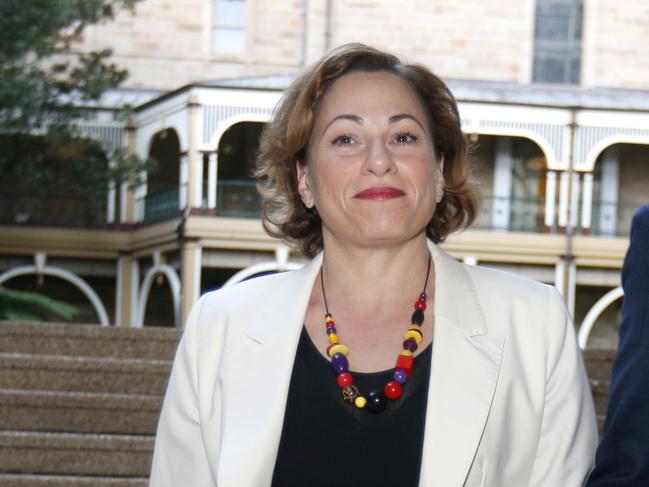 Palaszczuk stands firm on minor parties despite Trad scare