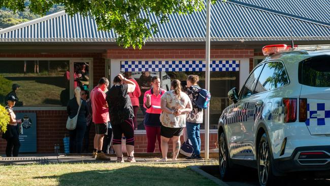 Volunteers continued searching in Buninyong and west of Ballarat on Sunday forSamantha Murphy. Picture: NCA NewsWire/Ian Wilson