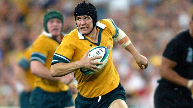 Stephen Larkham in action during the 2003 Rugby World Cup semi final. Picture: Gregg Porteous