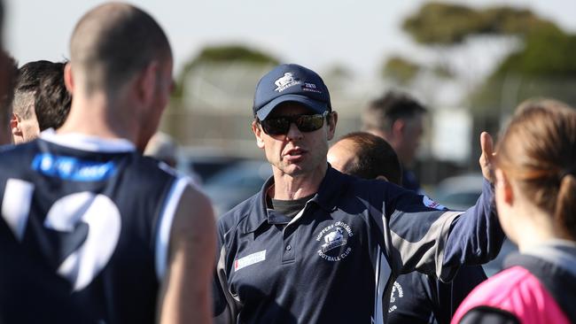 Hoppers Crossing coach Steve Kretiuk. Picture: Local Legends Photography