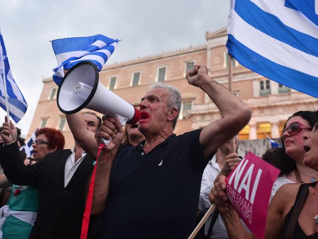 Pro-Euro protesters gather in front of the parliament building.