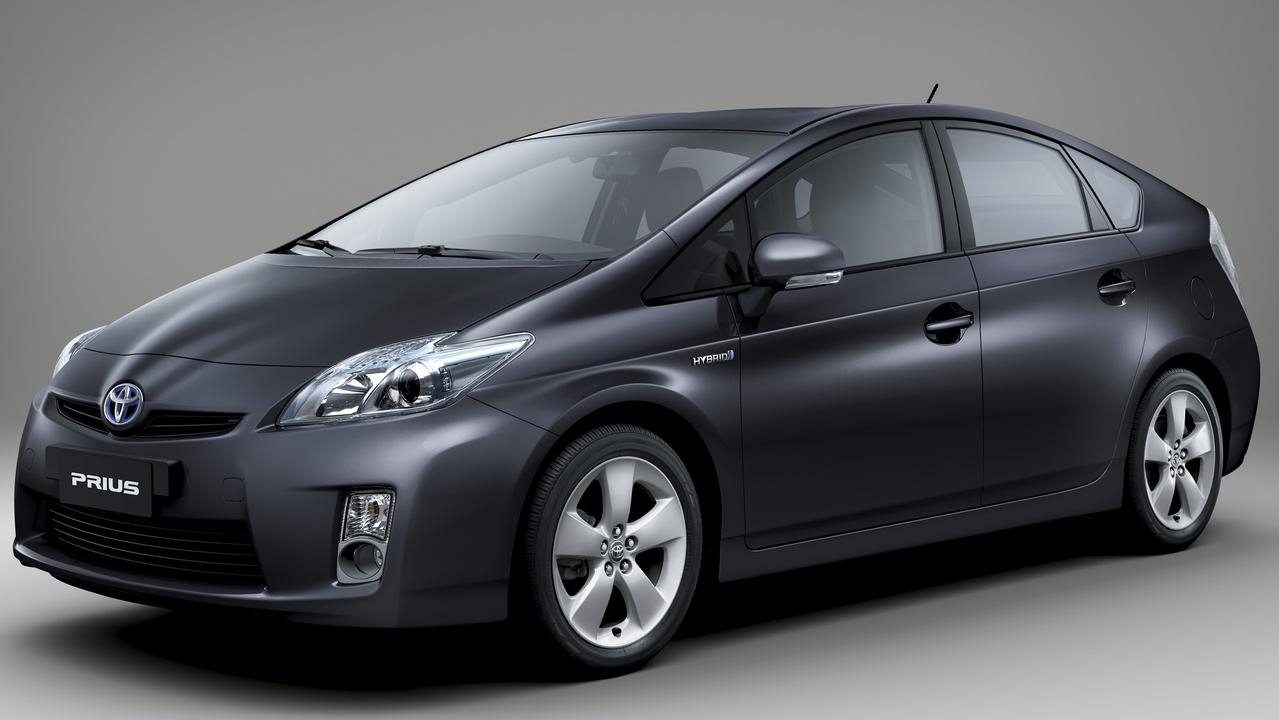 In some circumstances the Toyota Prius could lose power while being driven.