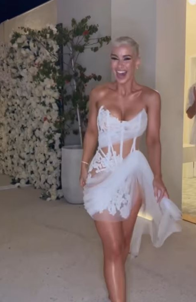 Most inappropriate outlet wedding dresses