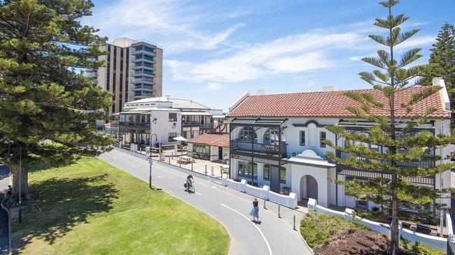 The Glenelg Seawall apartments that would have been demolished to make way for Chasecrown’s $165 million apartment building. Picture: Supplied/Karen DeCean