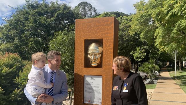 Brisbane-based Turkish father Dr Tugrul Durali travelled with his five-year-old son Derin for the event. They are pictured speaking with Nancy Bates.