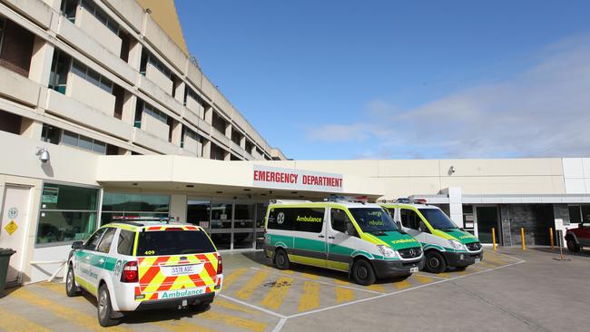 Cancer patients at Royal Adelaide Hospital and Flinders Medical Centre have been caught in a chemo bungle.