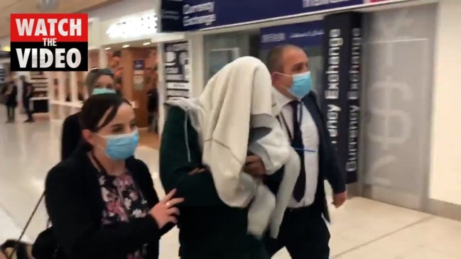 Extradited SA man touches down in Adelaide (10 News)