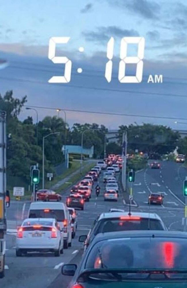 Brisbane testing chaos: "Got turned away from Murrarie this morning at 5.20. Went to Carina waited till 7am along with approx 50 other cars and they didn’t open says on their website opens at 7 so frustrating" Lynn O'Neill said. Photo: Facebook/Lynn O'Neill