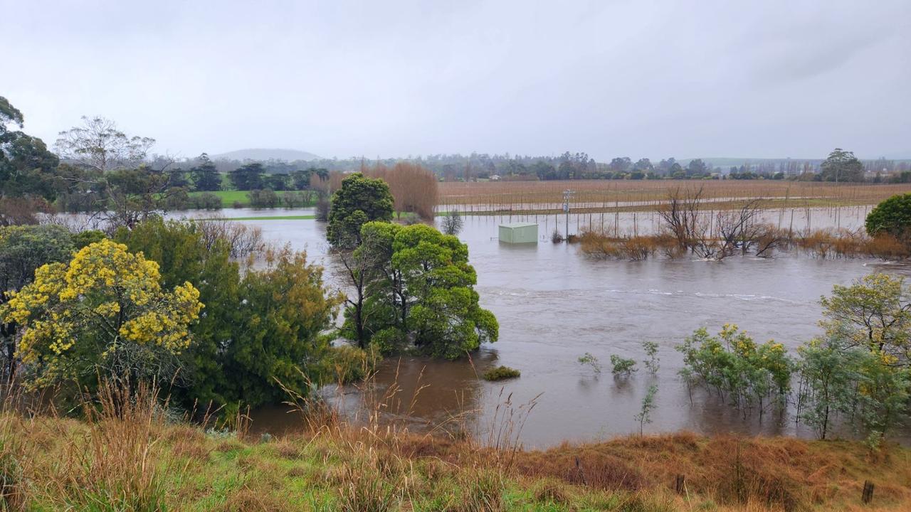 Sheep farm, Arundel Farm, at Macquarie Plains has been cut off due to flood waters. Picture: Supplied