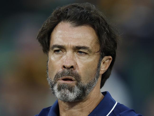 NCA. MELBOURNE, AUSTRALIA. April 19th, 2025 . AFL Round 6 .  Geelong vs Hawthorn at the MCG.  Chris Scott, Senior Coach of the Cats   at 3 qtr time   .   Picture: Michael Klein