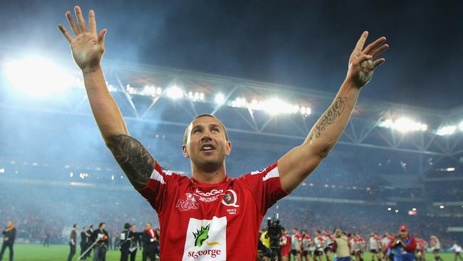 Quade Cooper has signed a new three-year deal with the Queensland Reds.