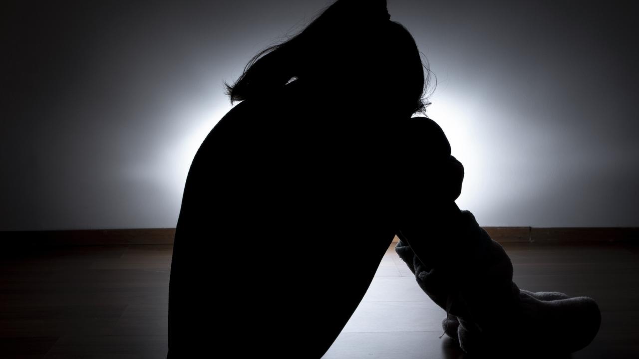 Man accused of holding kids captive, sexual assault