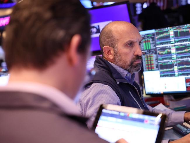 NEW YORK, NEW YORK - OCTOBER 08: Traders work on the floor of the New York Stock Exchange during morning trading on October 08, 2024 in New York City. Stocks opened up on the rise after the Dow Jones saw a loss of 400 points amid a rise in oil prices.   Michael M. Santiago/Getty Images/AFP (Photo by Michael M. Santiago / GETTY IMAGES NORTH AMERICA / Getty Images via AFP)