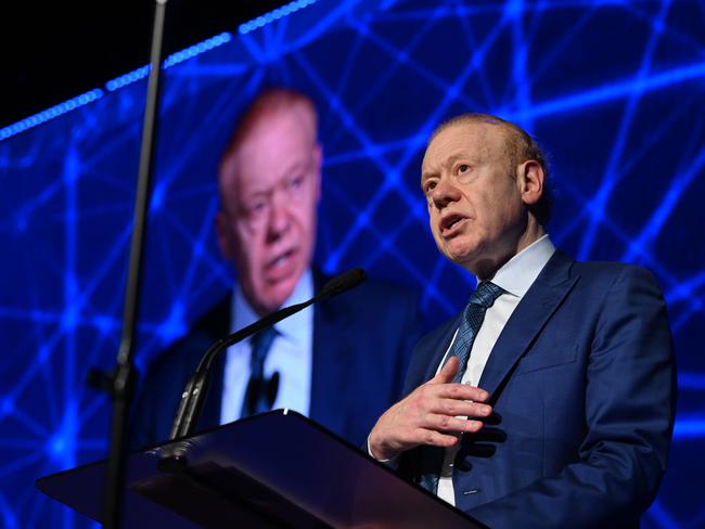 Keynote speaker Anthony Pratt addresses the 2023 APCS forum at the Brisbane Convention Centre. Picture: Lyndon Mechielsen