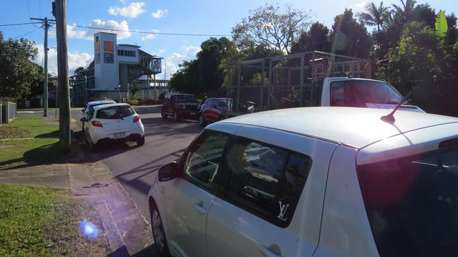 Cars line the streets near Altandi Station. Photo: Kristy Muir