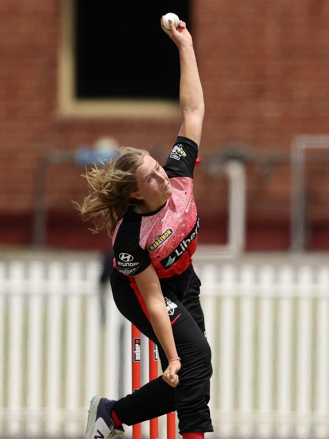 Sara Kennedy will join the Tasmanian Tigers for the 25/26 season. (Photo by Martin Keep/Getty Images)