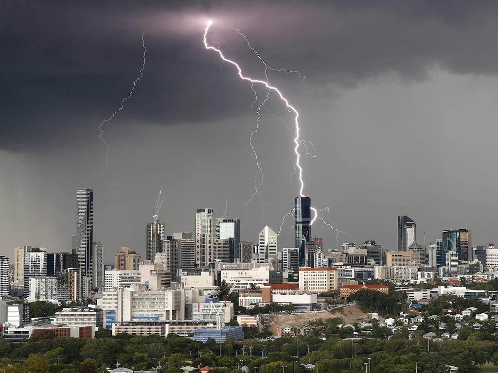 Queensland, Gold Coast, Sunshine Coast weather to see storms on Friday ...