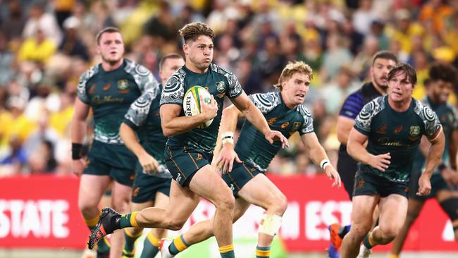 TOWNSVILLE, AUSTRALIA - SEPTEMBER 25: James O'Connor of the Wallabies runs the ball during The Rugby Championship match between the Australian Wallabies and Argentina Pumas at QCB Stadium on September 25, 2021 in Townsville, Australia. (Photo by Chris Hyde/Getty Images)