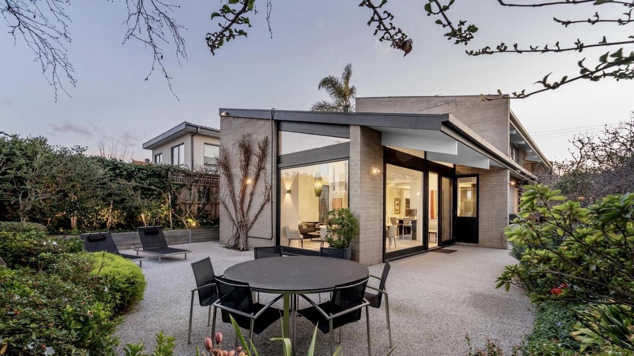 28 Elizabeth St, Malvern, Sold in 1993 for $522,000, Sold in September 2024: $4.3m