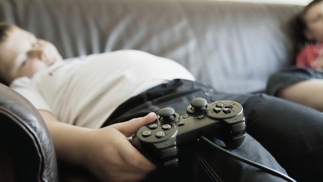 Both late-to-sleep children as well as adults were found to be more sedentary and to eat unhealthy snacks. Picture: iStock