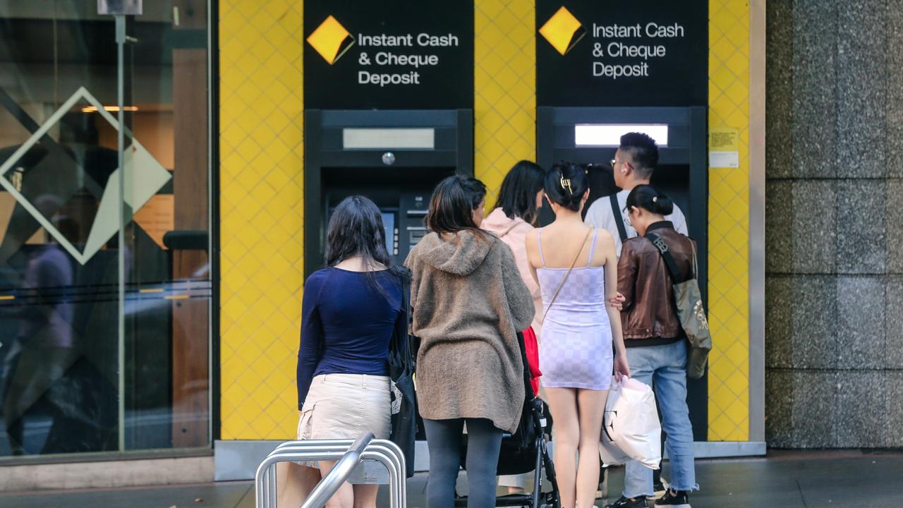 The Commonwealth Bank announced a $2.5bn profit for the first quarter of 2023/24 during the week. Picture: NCA NewsWire/Glenn Campbell