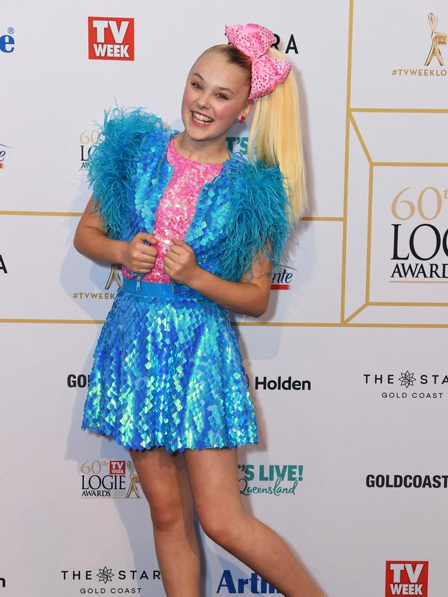 American Dance Moms star JoJo Siwa brings a pop of brightness to the ceremony. Picture: AAP