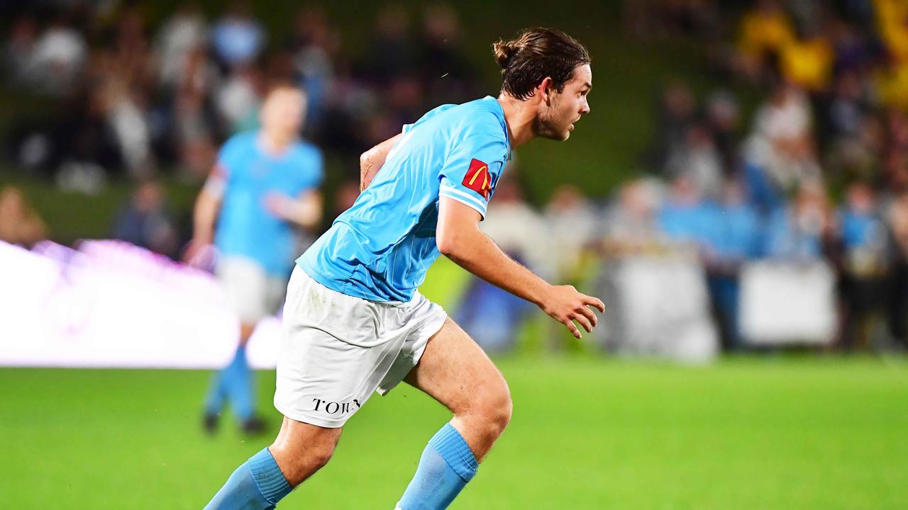 SOCCER: Men's, Kawana V Maroochydore Swans. Picture: Patrick Woods.