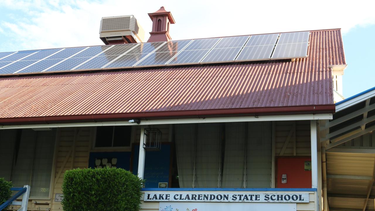 Lake Clarendon State School facing exodus of students over toxic ...