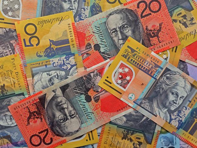 Aussie savers dudded by banks: ACCC