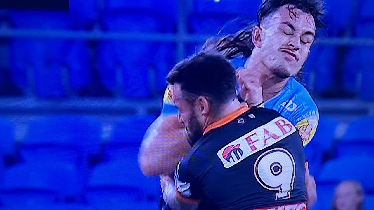 TIno Fa’asuamaleaui broke Api Koroisau’s jaw in this collision. Picture: Fox League