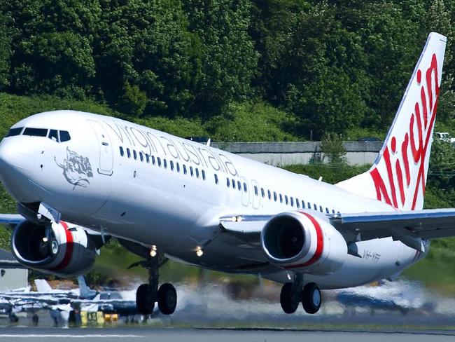 Virgin Australia YR801 3664 (VOZ) 737-800 Take off and Taxi. Virgin Australia plane taking off