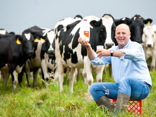 Former SADA president David Basham celebrates 10 years of SADA brand milk