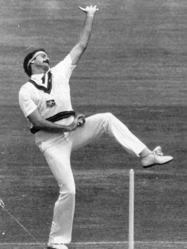 Dennis Lillee bowling in the second Ashes Test of 1981 at Lord's. Photo: UPI