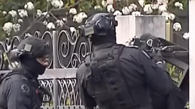 A siege underway in one of Adelaide’s most affluent suburbs as part of an investigation into a house break-in. Police descended on a Glen Osmond house, just after 2pm on Friday after investigations to the eastern suburbs property. But when officers arrived at the Elinor Tce property, located near Seymour College, the suspect refused to surrender. Picture: Picture: 7 NEWS