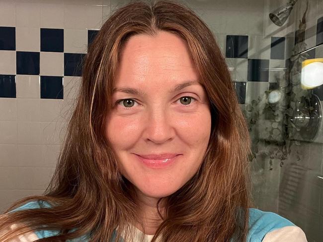 Drew Barrymore make-up free selfie. Picture: Instagram