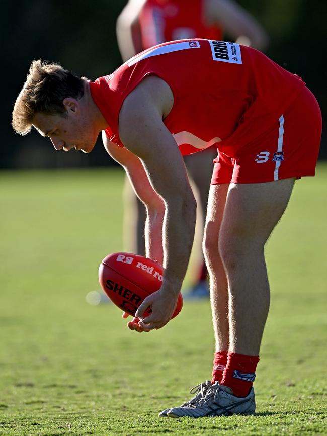 SFNL: East Brighton’s Blake Cochrane lines up for goal. Picture: Andy Brownbill