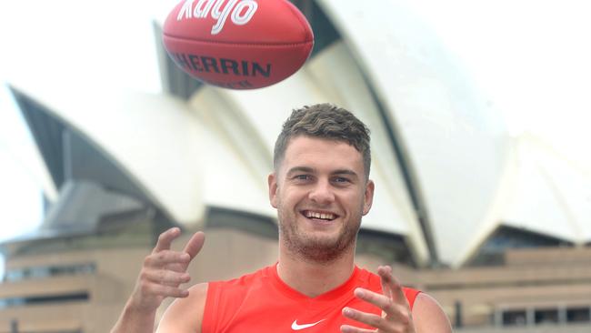 AFL SuperCoach + Kayo launch campaign with Swans player Tom Papley. Picture: Jeremy Piper