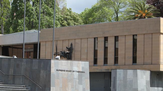 A Tasmanian Supreme Court decision was upheld in the High Court and an inquiry into the deaths of three Mount Lyell mine workers can recommence.