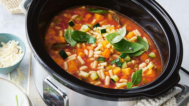 How to save money by using a slow cooker 