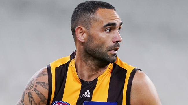 Shaun Burgoyne will have to play on next year to reach 400 games.