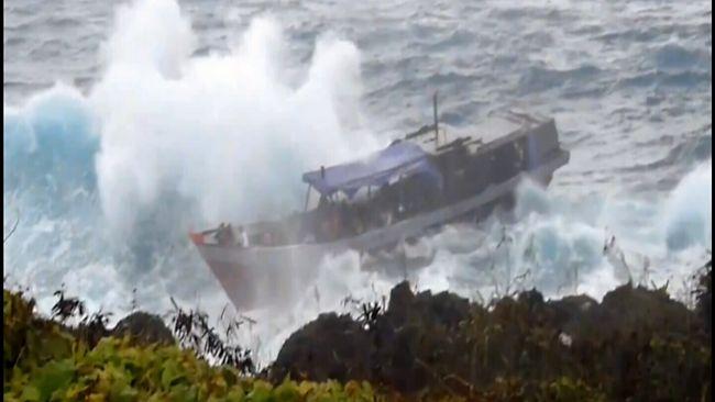 Asylum seeker boat crash