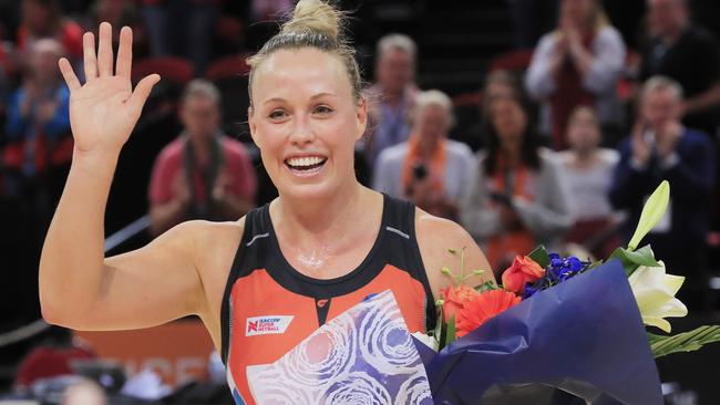 Kim Green waved to the crow at Qudos Bank Arena after playing her final game for the Giants.