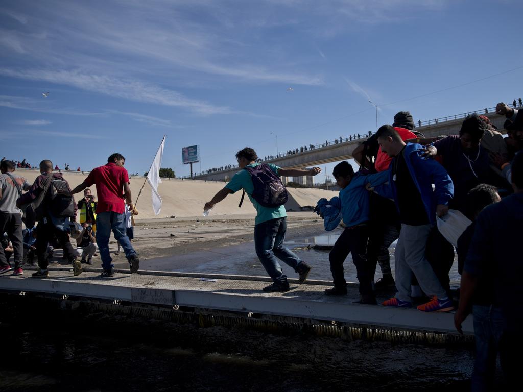 Donald Trump USMexico border closed after President tweets