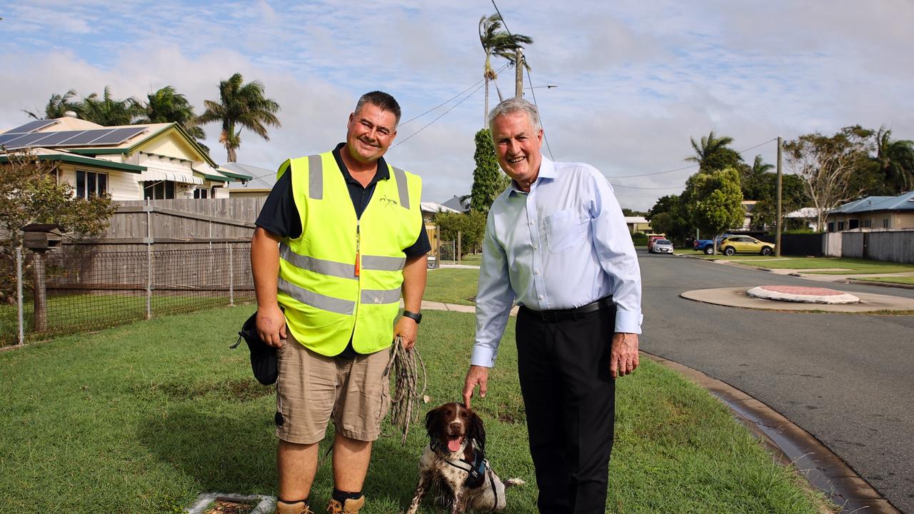 Troy Meehan with Splash from NTS Group with Mackay Regional Council mayor Greg Williamson. Picture: Contributed