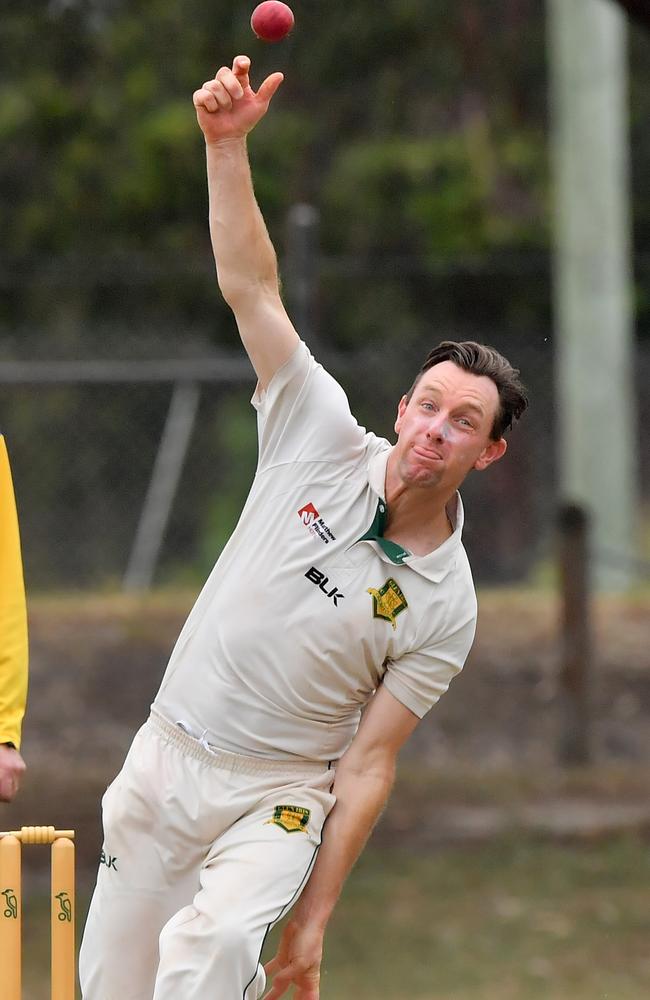 Lucas Skelton is coaching Glen Iris for a sixth season.