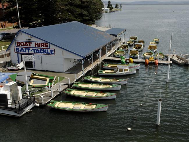 An image of the Boat Shed, in much deeper water, in 2009.