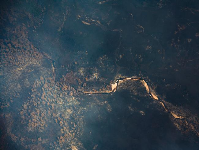 2019 Tasmanian bush fires. Strike Creek, Arthur Plains, Riveaux Road Fire. - at Southwest National Park. . Picture - LUKE TSCHARKE / PAR AVION