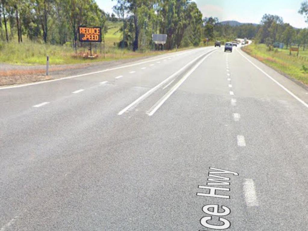 A single-vehicle crash has slowed traffic on the Bruce Highway at Glenwood.