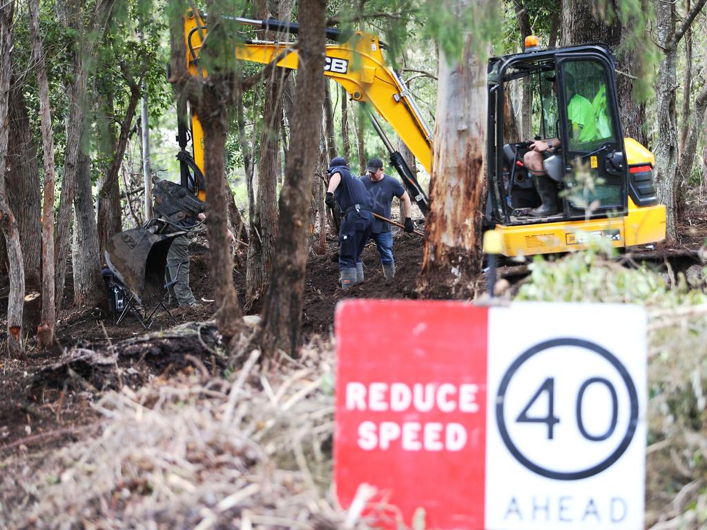 The search along Batar Creek Rd for the remains of toddler William Tyrrell moves closer to the house he went missing from seven years ago. Picture: NCA NewsWire/Peter Lorimer