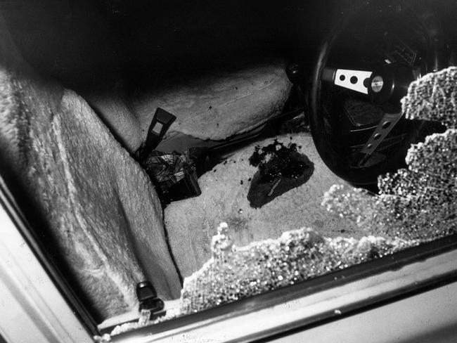 1987. Blood-stained front seat of a car after the Hoddle St massacre. Smashed window. Hoddle Street massacre. Shooting. Neg: 870808/20 Picture: Photo File